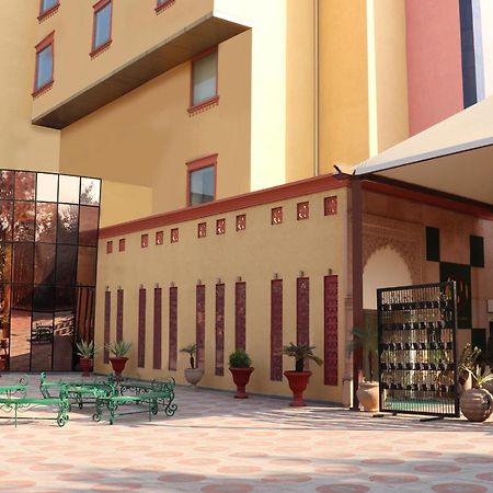 Pink Pearl Hotel Джайпур Екстериор снимка